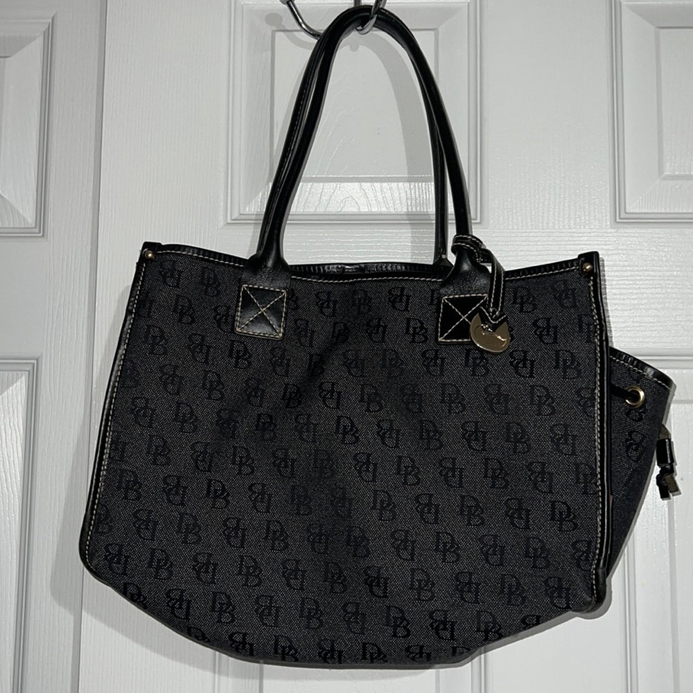 Dooney & bourke